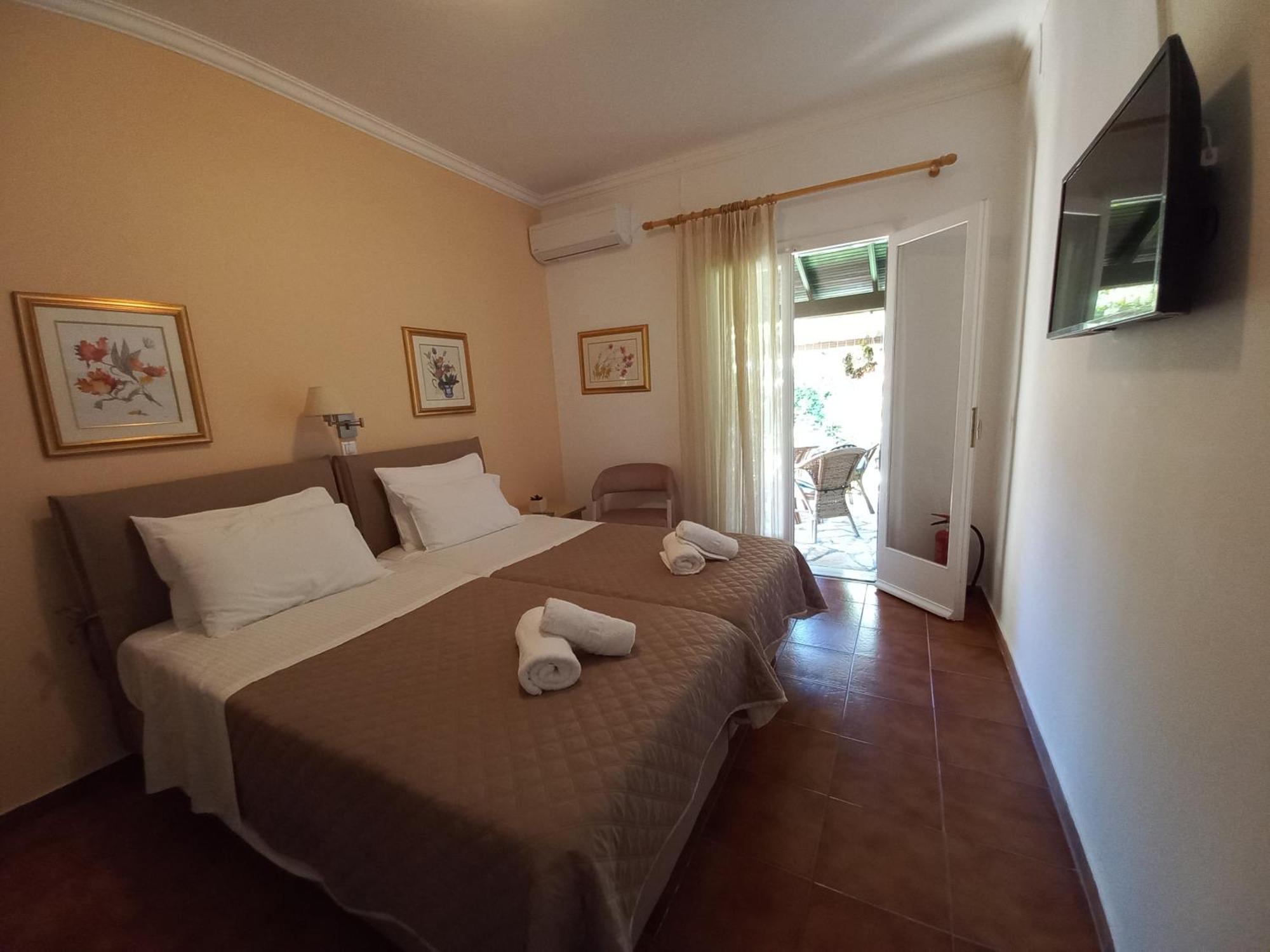 Villa Tina Country Beach Apartments Acharavi  Zimmer foto